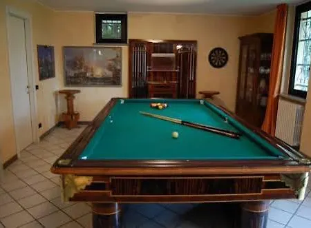 Al Monte Otel Civate